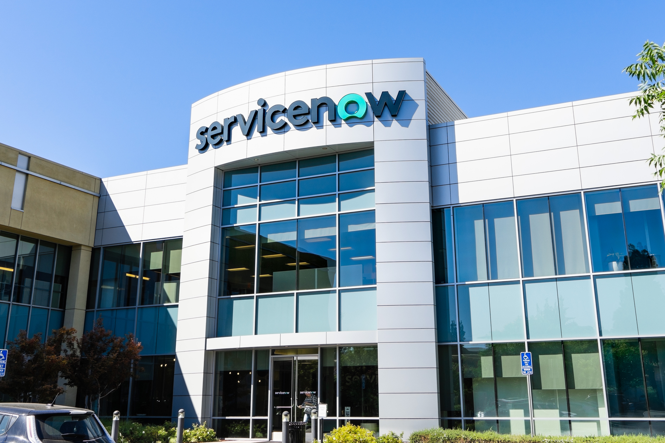 AI ปฏิวัติการให้บริการลูกค้า ServiceNow เพิ่มฟีเจอร์แชทบอท
