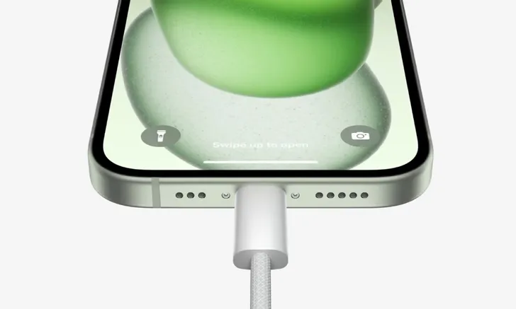 ว้าวุ่นไม่จบ เมื่อมีคนบอกต่อๆ กันว่า iPhone 15 จะต้องใช้สาย Apple แท้ในการชาร์จไฟเท่านั้น