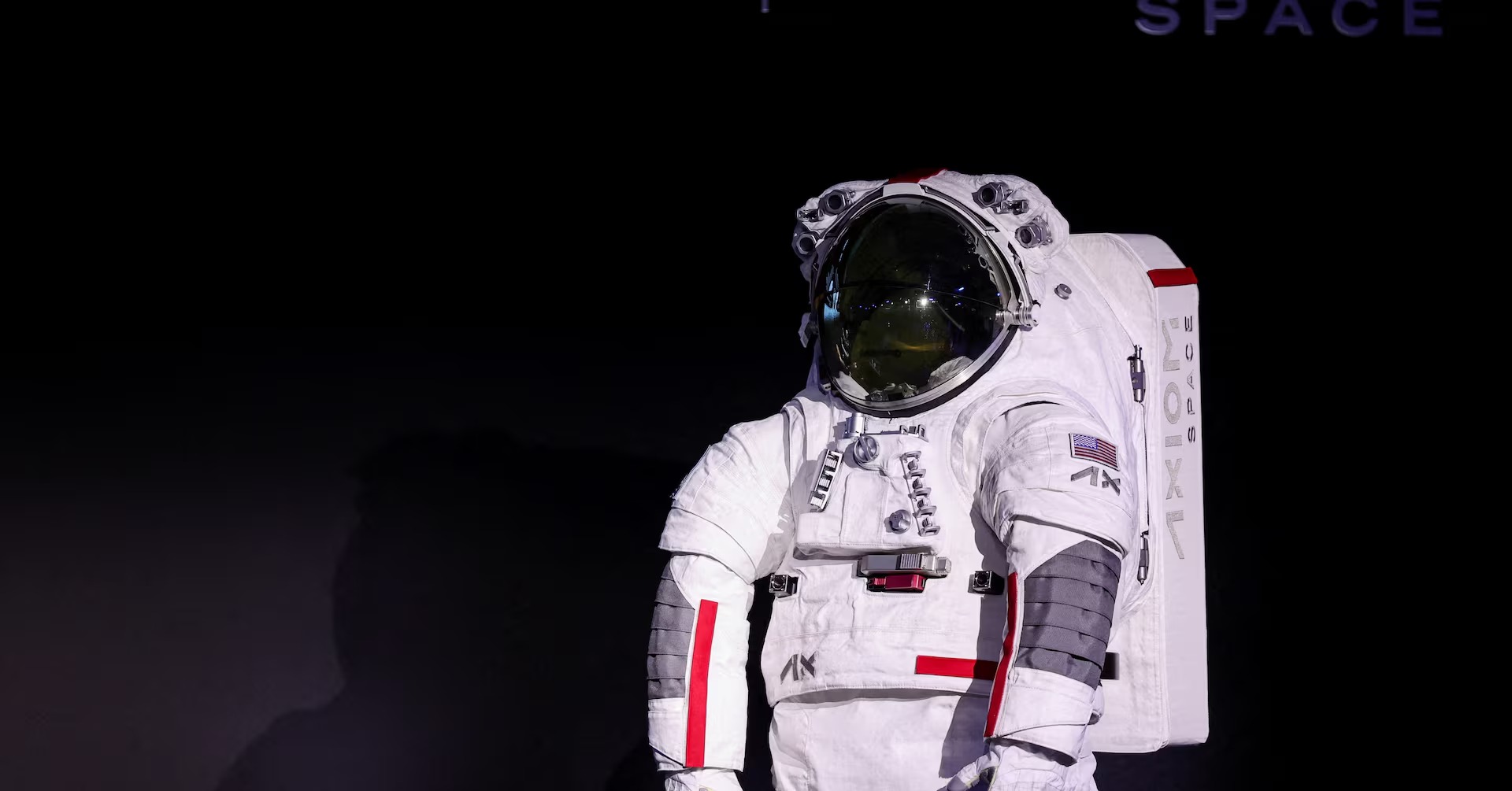 แฟชั่นในอวกาศ! Prada ร่วมมือ Axiom เปลี่ยนโฉมชุดอวกาศ Artemis III