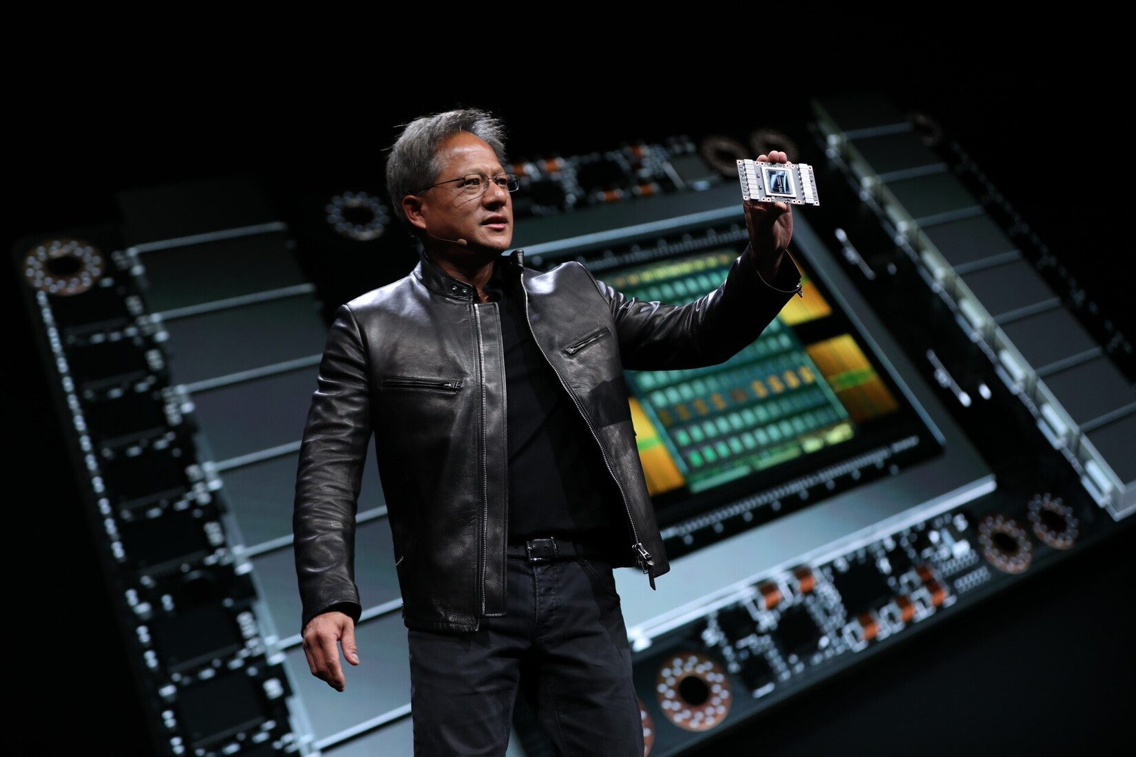 สุดล้ำ! NVLink Fusion 2025 จาก Nvidia ช่วย AI เร็วขึ้น – มาดูกัน!