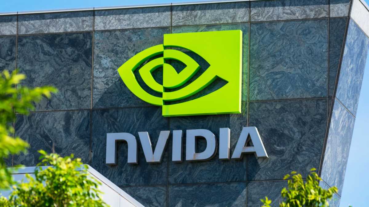 Nvidia Stock 2025 ร่วงหนักจาก Alibaba AI Chip! ซื้อหรือขายตอนนี้?