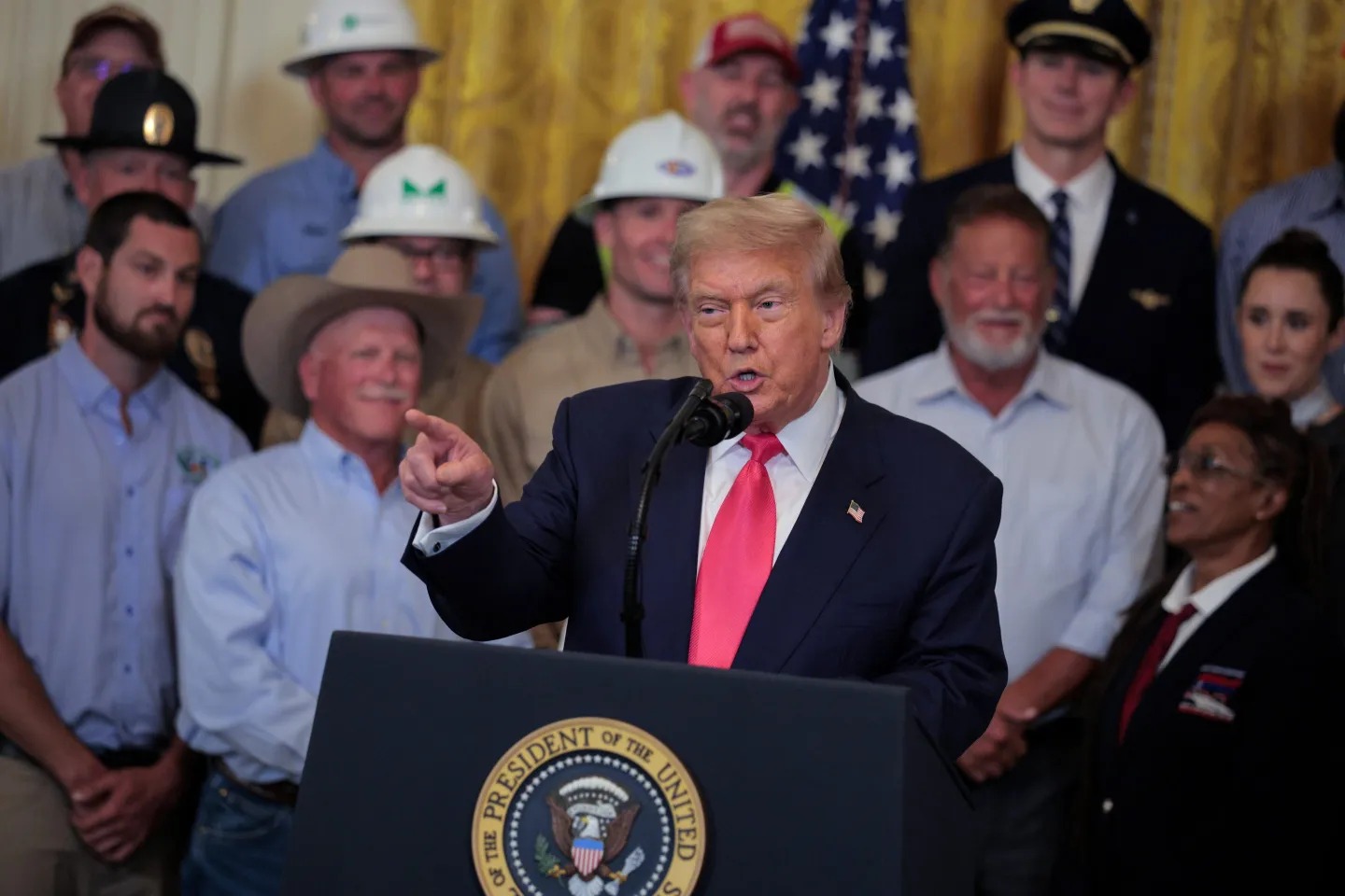 AI Energy Crisis 2026 นโยบาย Trump กับอนาคตของ Big Tech เมื่อต้องสร้างโรงไฟฟ้าเอง